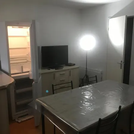 Sur 300m De La Apartament *